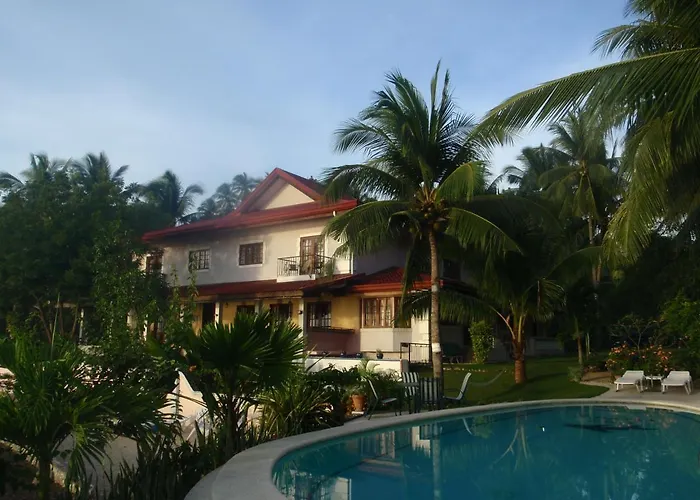 Flores Beachside Hotel