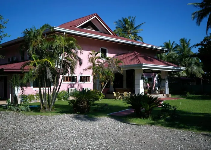 Flores Beachside Hotel 4*